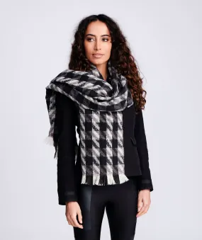 Black White Smart Checked Winter Scarf