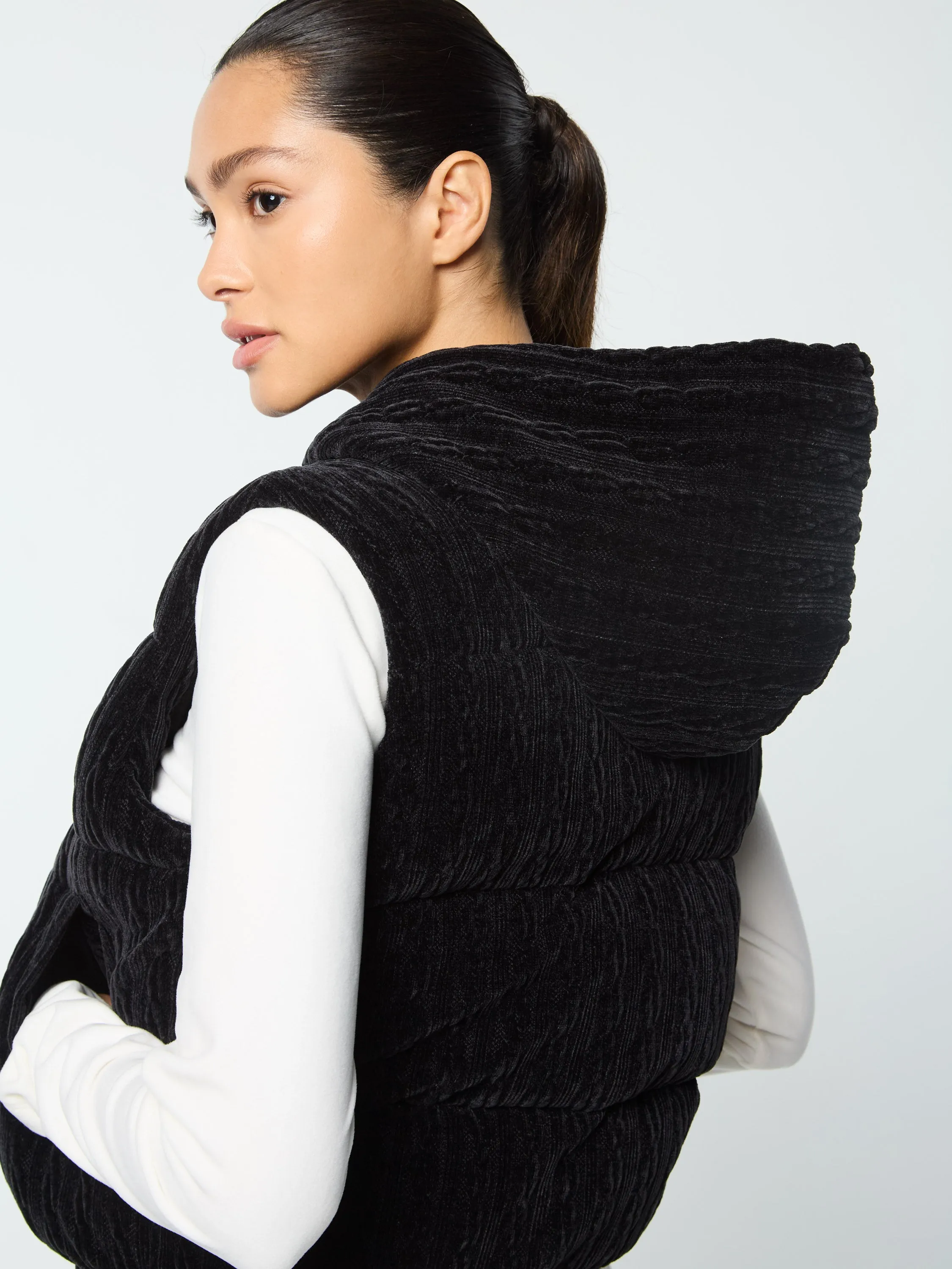 Catena Chenille Puffer Vest- Black Beauty