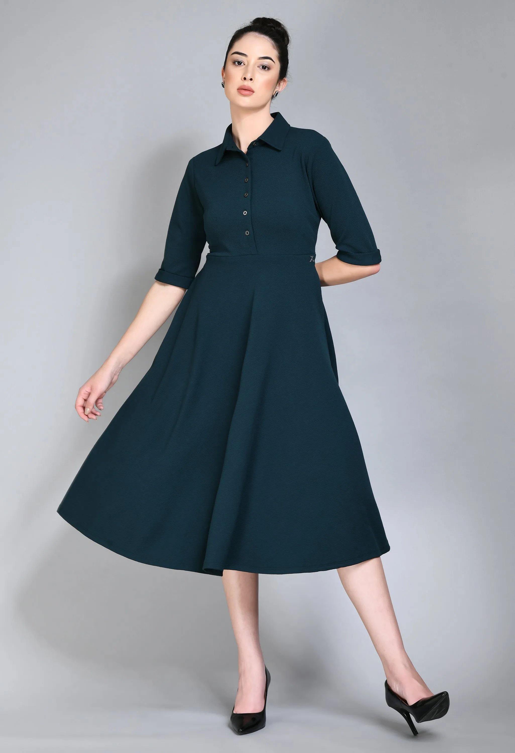 Exude Serenity Fit and Flared Shirt Midi Dress (Emerald Green)