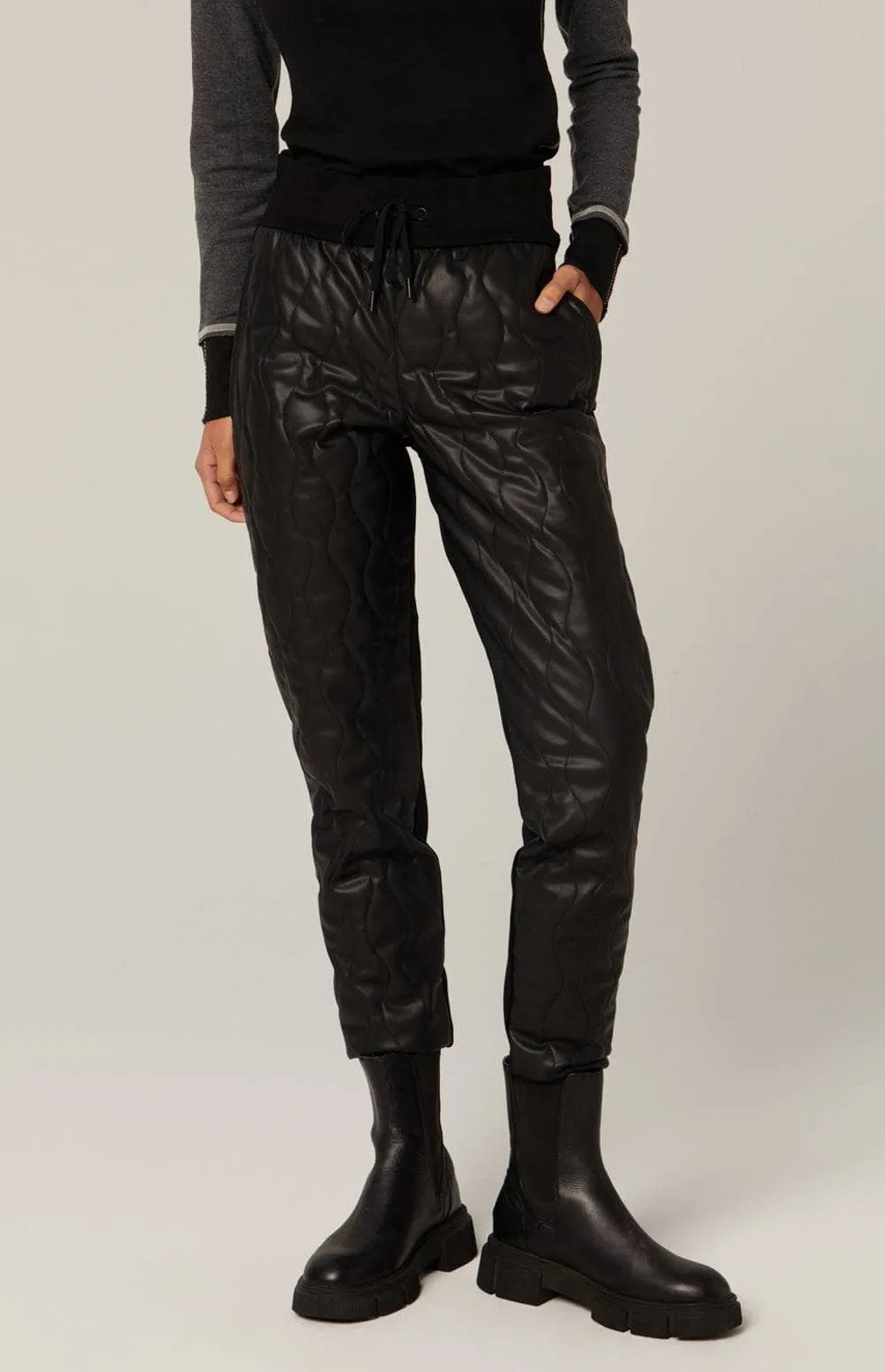 Finley Quilted Jogger Pant | Black Faux Leather