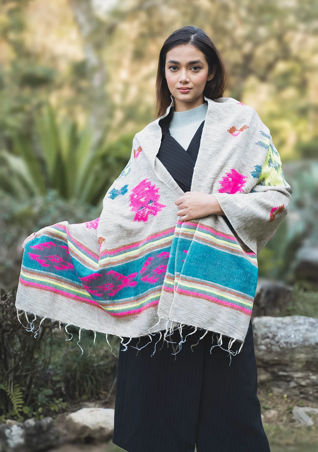 Himalayan Yak  Wool  Beige Color  Butta Shawl