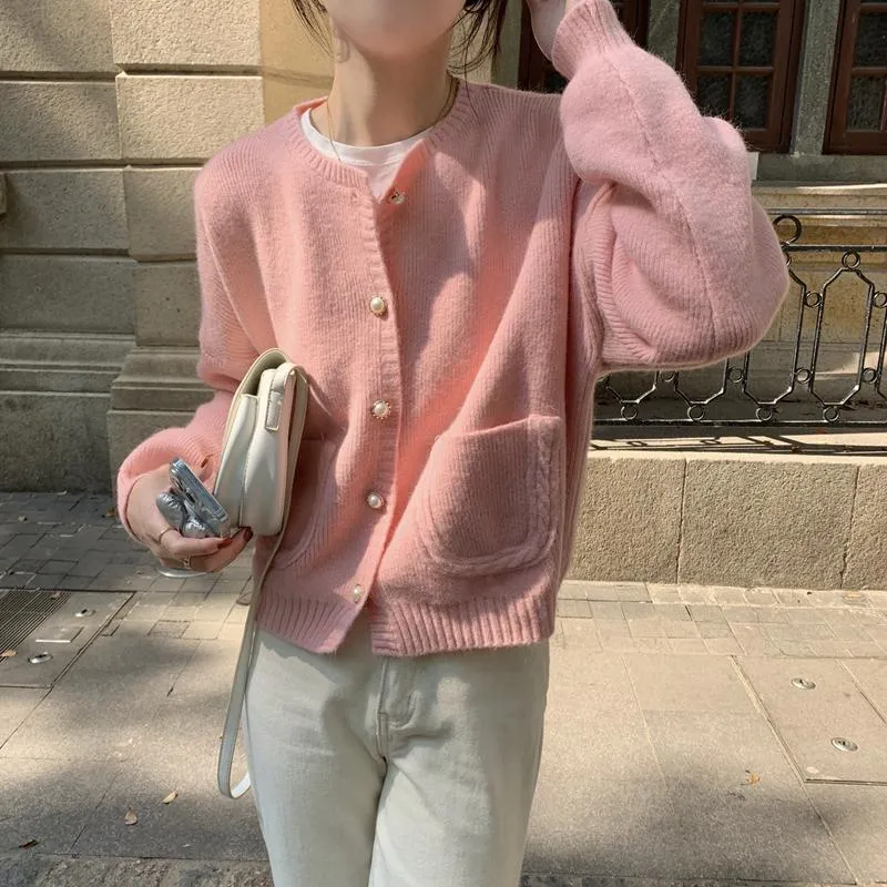 METAVERSMALL Autumn and winter gentle wind long-sleeved cardigan knitted sweater jacket sweater New popular Korean loose lazy sweater women