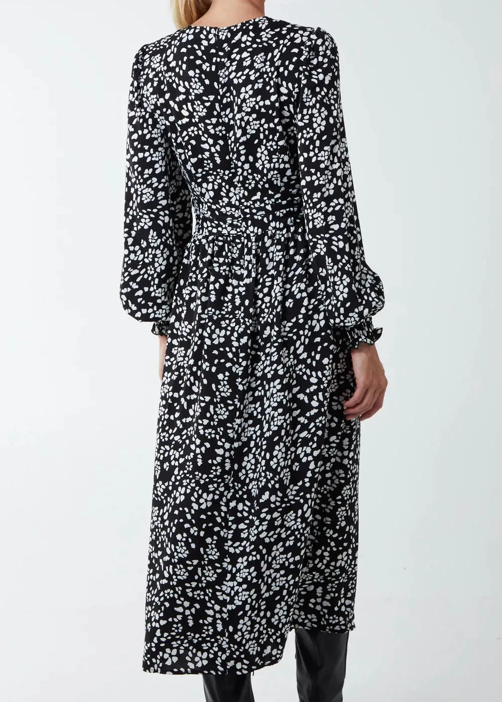 Ruched Front Detail Black And White Abstract Print V-Neck Long Sleeved Midaxi Dress