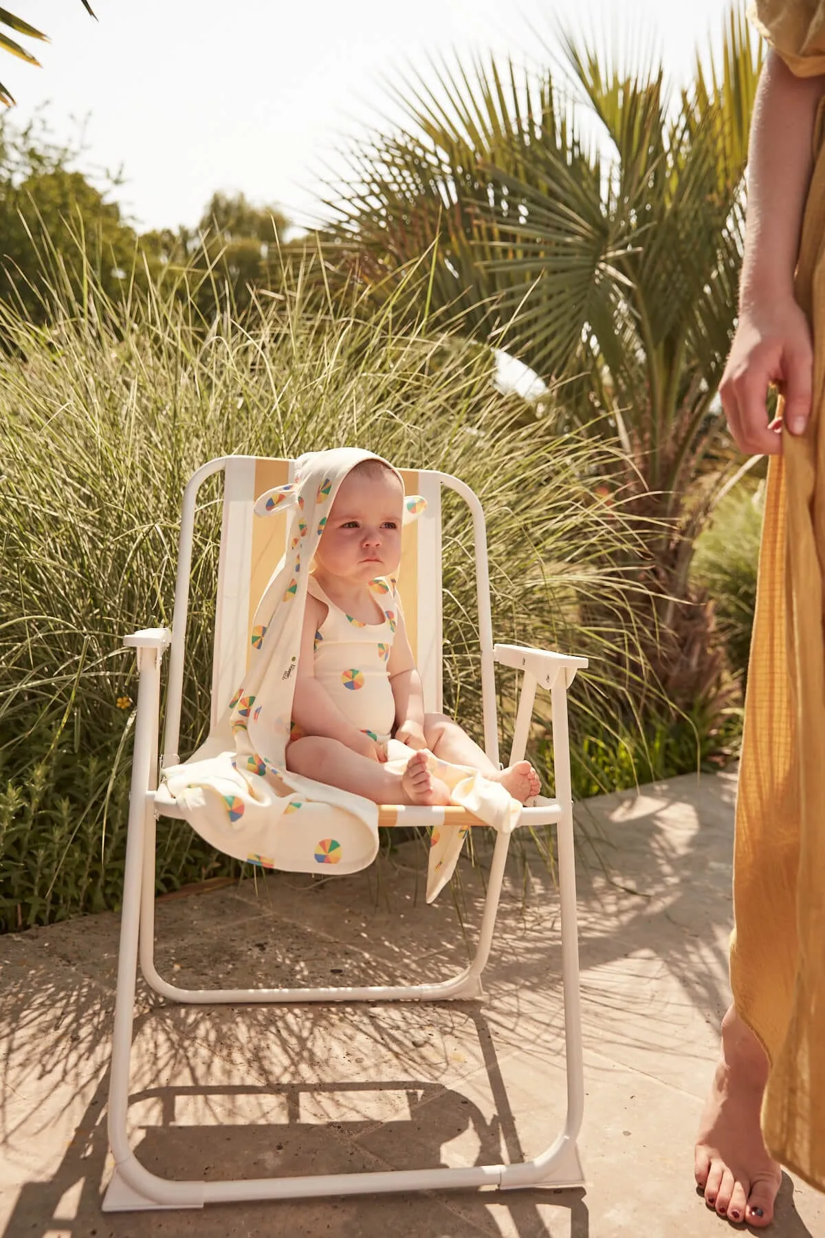 The Bonnie Mob Baby Girls Parasol Shawl in Ivory